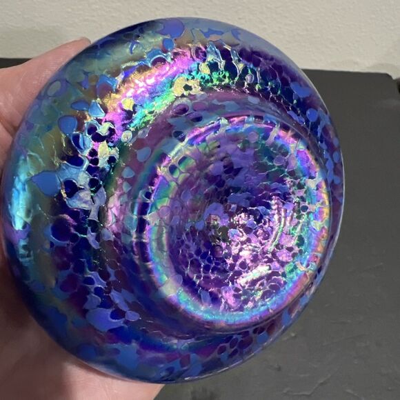 2 VINTAGE HANDBLOWN BLUE IRIDESCENT SMALL ART CRACKLE GLASS BUD VASE - Picture 14 of 14
